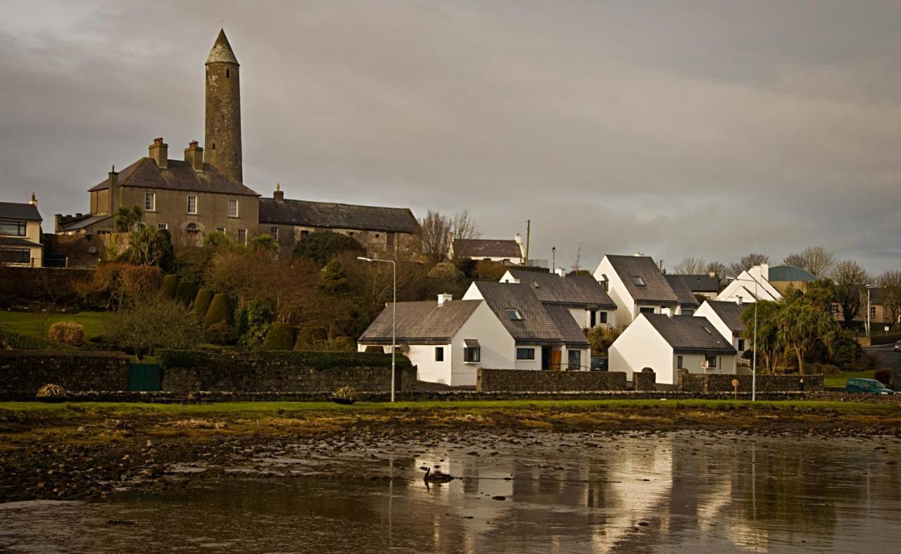 Killala The Old Deanery Holiday Vacation Homes מראה חיצוני תמונה