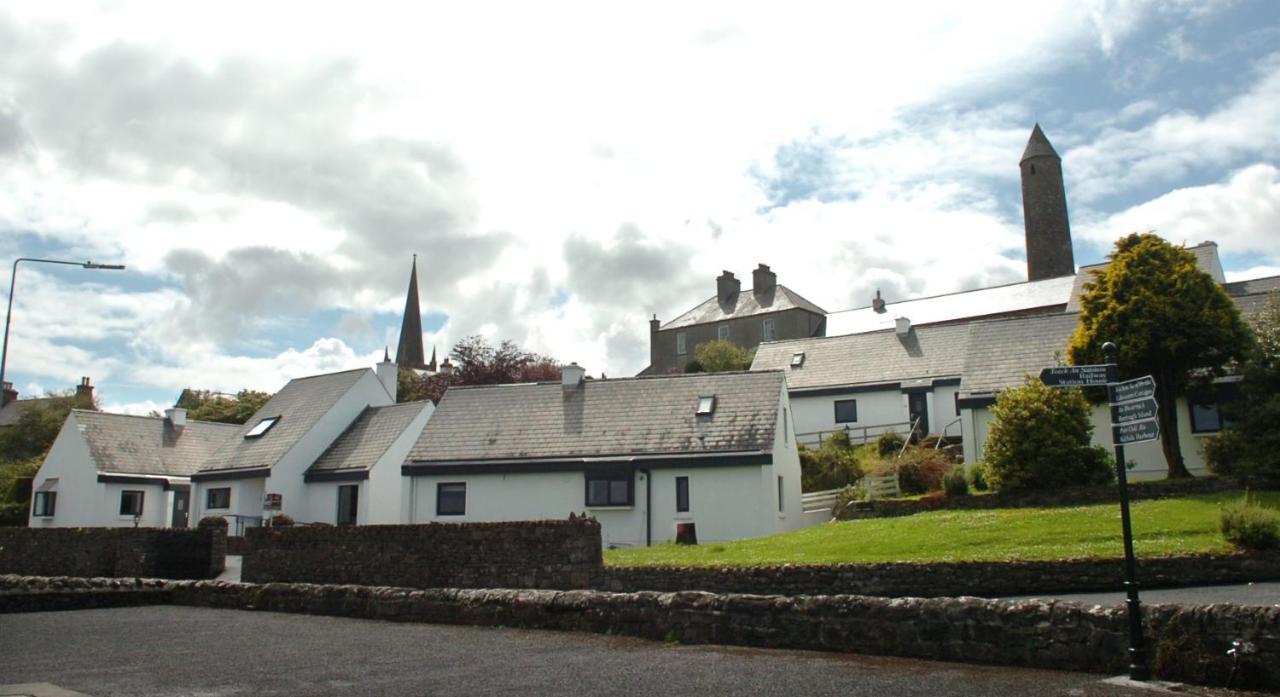 Killala The Old Deanery Holiday Vacation Homes מראה חיצוני תמונה